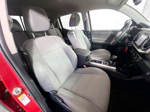Used 2018 Toyota Tacoma SR5 image 29