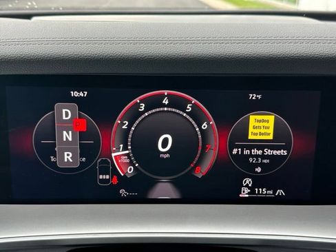 Certified 2025 Volkswagen Tiguan SE R-Line AWD/4WD image 40
