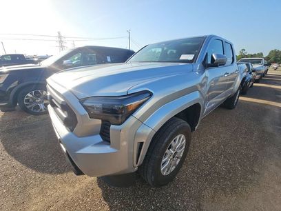 Used 2025 Toyota Tacoma SR5