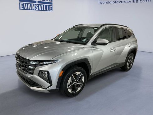 Used 2026 Hyundai Tucson SEL AWD/4WD image 2