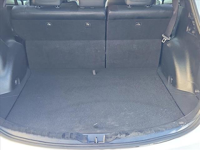 Used 2016 Toyota RAV4 SE FWD image 7