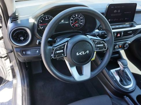 Used 2024 Kia Forte LXS image 13