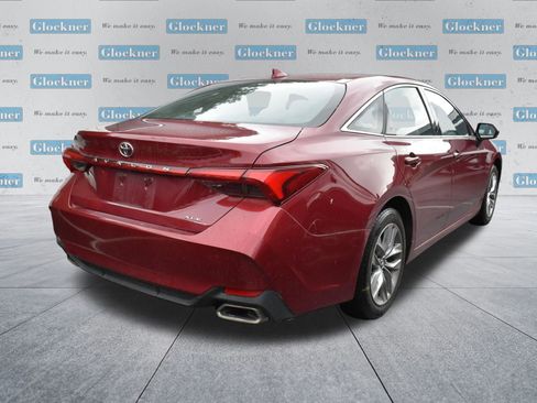 Used 2019 Toyota Avalon XLE w/ Moonroof Package FWD image 17