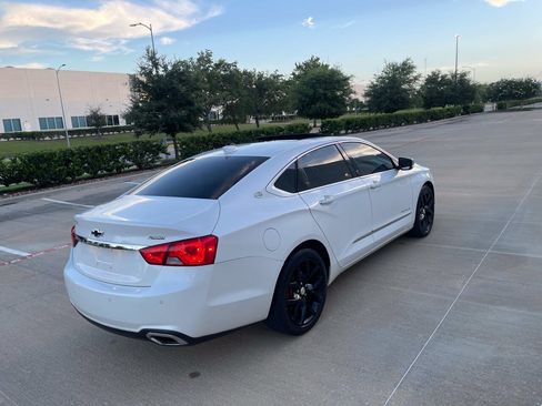 Used 2017 Chevrolet Impala Premier FWD image 24