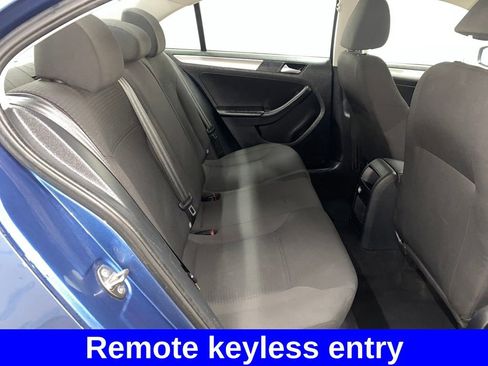 Used 2015 Volkswagen Jetta SE image 10