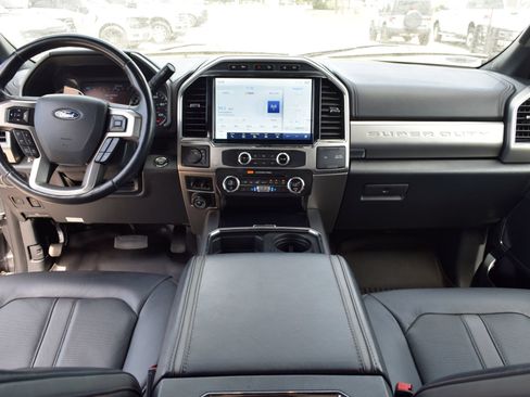 Used 2022 Ford F450 Platinum w/ FX4 Off-Road Package AWD/4WD image 3