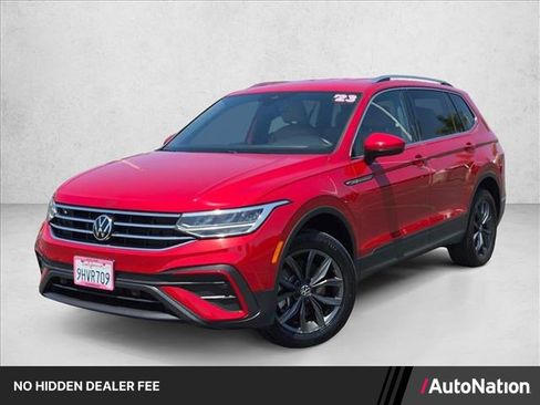 Used 2023 Volkswagen Tiguan SE FWD image 1
