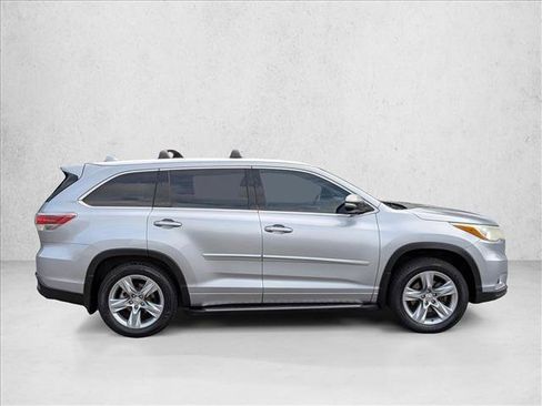 Used 2015 Toyota Highlander Limited Platinum AWD/4WD image 5