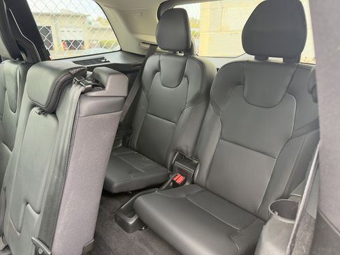 Certified 2023 Volvo XC90 B5 Plus image 24