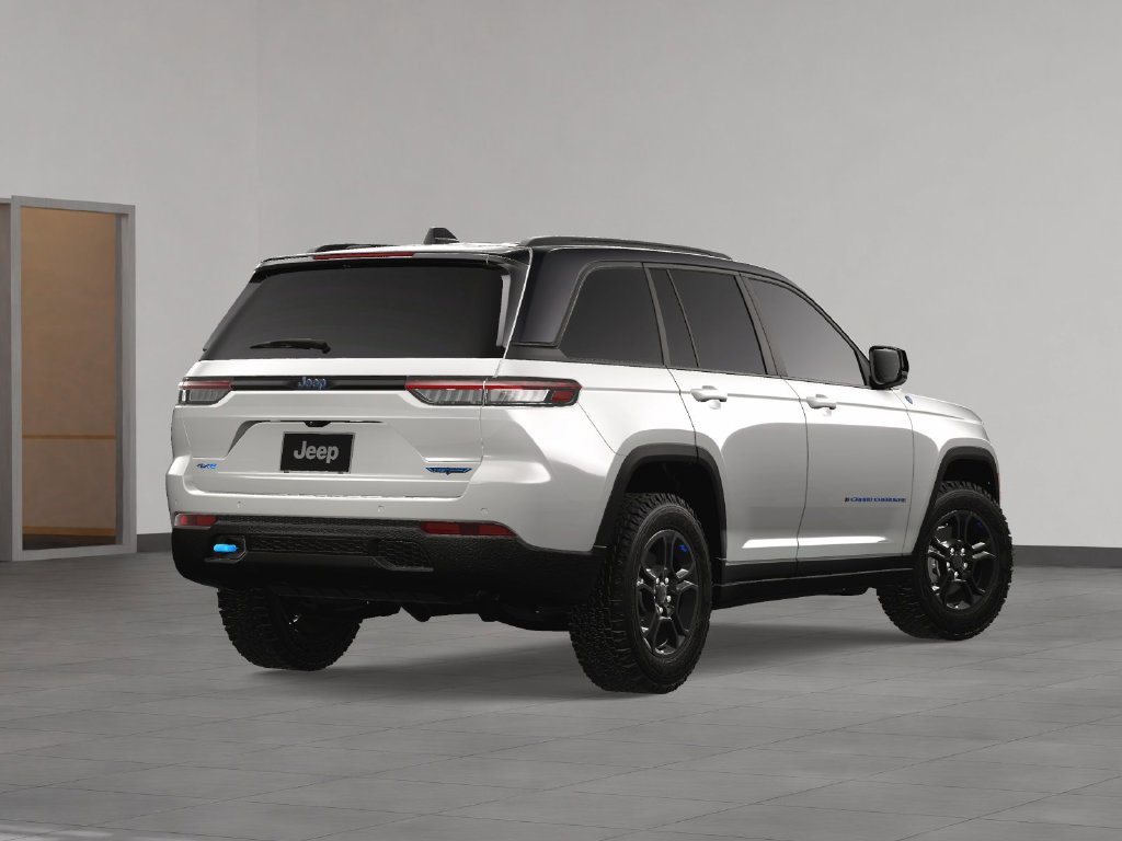 New 2024 Jeep Grand Cherokee Trailhawk w/ Advanced Protech Group II AWD/4WD image 5