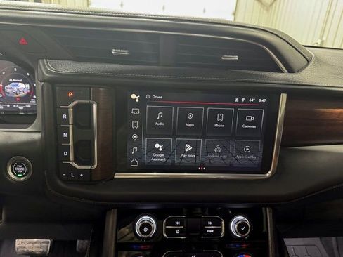 Used 2023 GMC Yukon Denali Ultimate image 12