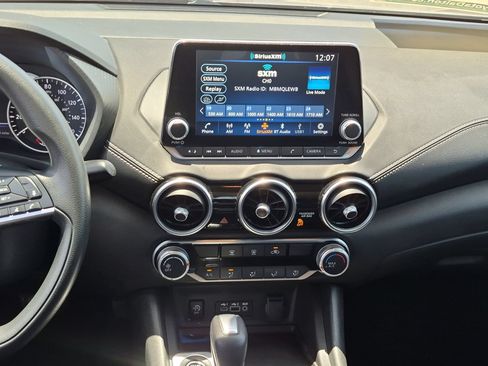 Used 2024 Nissan Sentra SV FWD image 22
