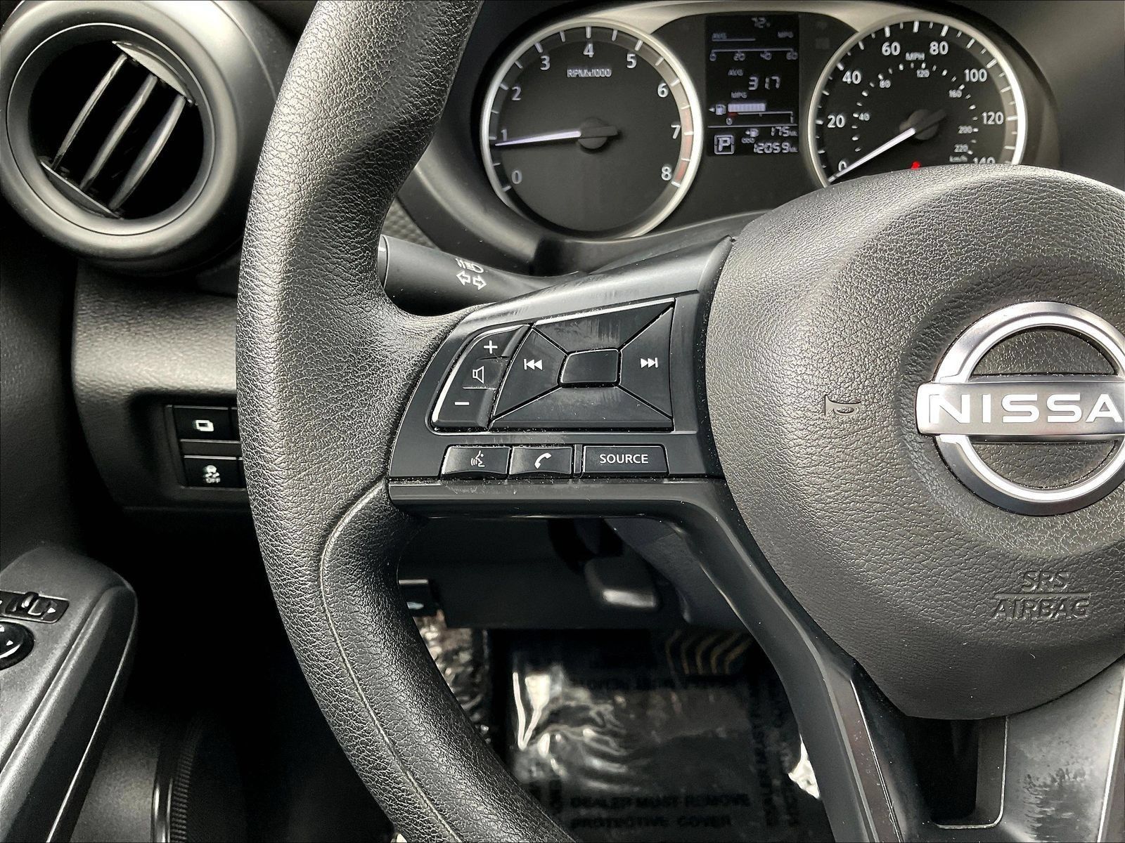 Used 2025 Nissan Kicks Play S FWD image 14