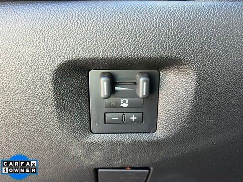 Used 2009 Chevrolet Silverado 2500 LT w/ Exterior Plus Package AWD/4WD image 17