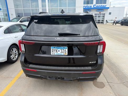 Used 2025 Ford Explorer ST-Line w/ Premium Package AWD/4WD image 7