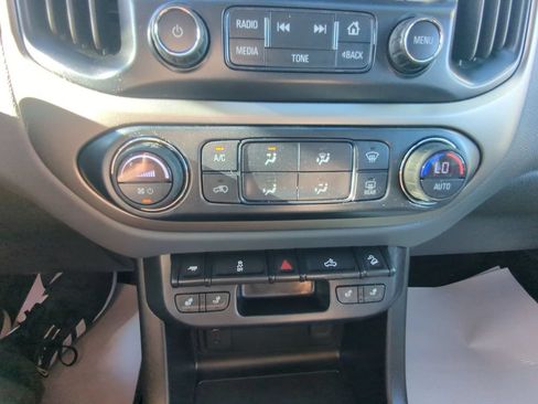 Used 2018 Chevrolet Colorado Z71 AWD/4WD image 19