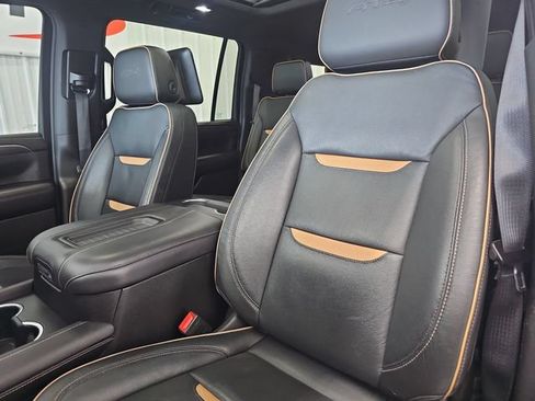 Used 2021 GMC Yukon XL AT4 w/ AT4 Premium Plus Package AWD/4WD image 41
