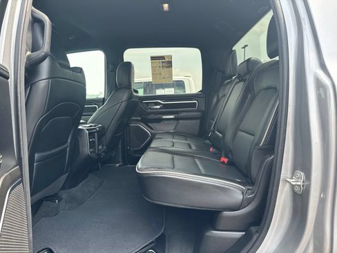 Used 2024 RAM 1500 Laramie AWD/4WD image 18