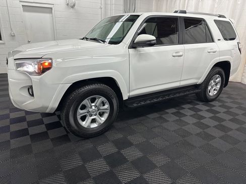 Used 2021 Toyota 4Runner SR5 Premium image 5