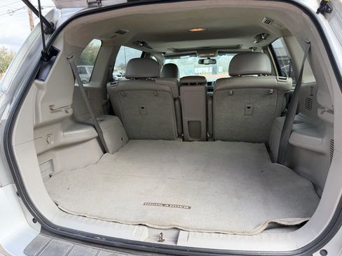 Used 2011 Toyota Highlander SE image 7