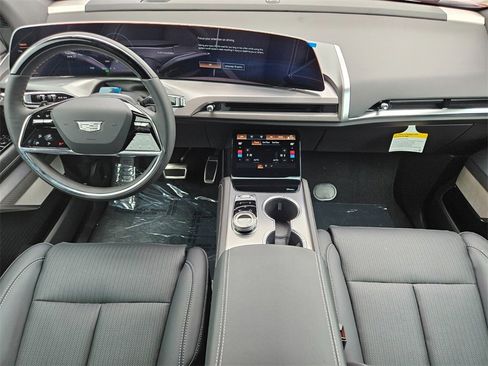 New 2026 Cadillac Vistiq Sport w/ LPO, Floor Liner Package image 12