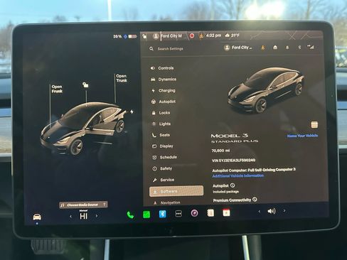 Used 2020 Tesla Model 3 Standard Range image 17