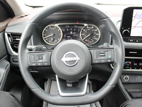 Certified 2023 Nissan Rogue SL w/ SL Premium Package AWD/4WD image 24