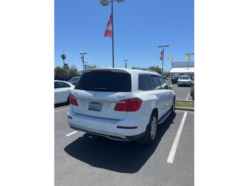 Used 2016 Mercedes-Benz GL 450 4MATIC image 4