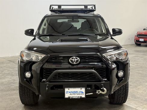 Used 2019 Toyota 4Runner TRD Off-Road AWD/4WD image 14