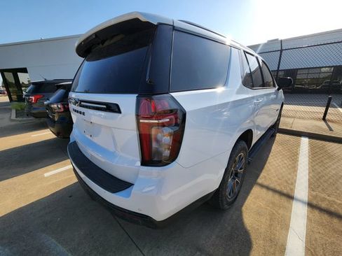 Used 2024 Chevrolet Tahoe Z71 w/ Luxury Package AWD/4WD image 4