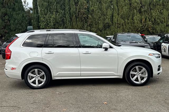 Used 2019 Volvo XC90 T8 Momentum w/ Advanced Package AWD/4WD image 2