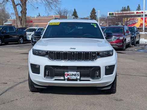 Used 2023 Jeep Grand Cherokee L Overland w/ Advanced Protech Group III image 2