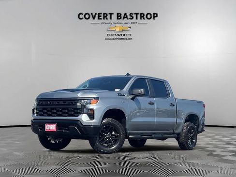 Used 2026 Chevrolet Silverado 1500 Custom Trail Boss w/ Dark Appearance Package AWD/4WD image 1