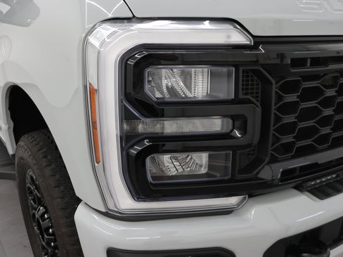 Used 2025 Ford F250 XLT w/ Black Appearance Package AWD/4WD image 25