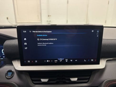 Used 2025 Ford Explorer ST image 34