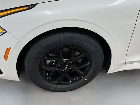 New 2026 Kia K5 LXS image 28
