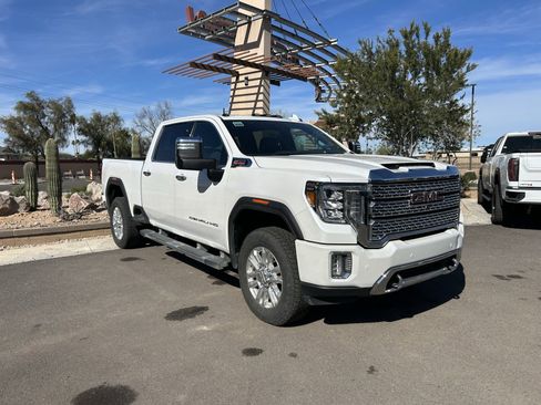 Used 2020 GMC Sierra 2500 Denali w/ Denali Ultimate Package image 1