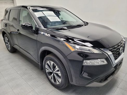 Used 2023 Nissan Rogue SV FWD image 11