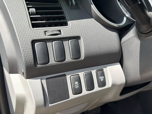 Used 2012 Toyota Tacoma 4x4 Regular Cab image 13