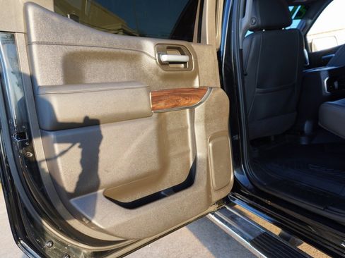 Used 2021 GMC Sierra 1500 SLT image 21