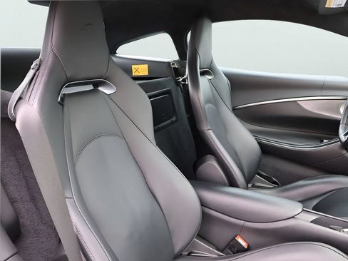 Used 2023 McLaren Artura RWD image 17