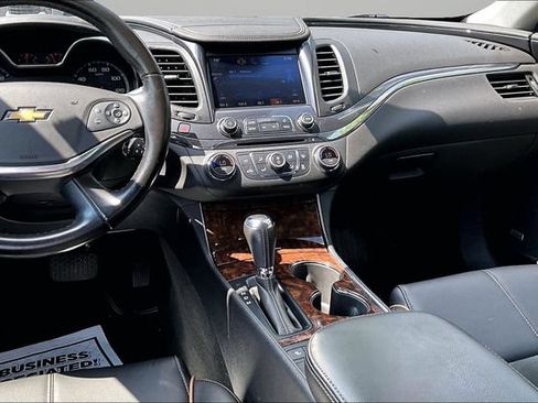 Used 2014 Chevrolet Impala LT FWD image 6