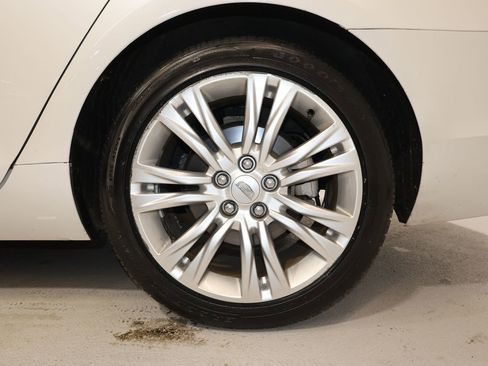 Used 2018 Cadillac XTS Luxury image 34