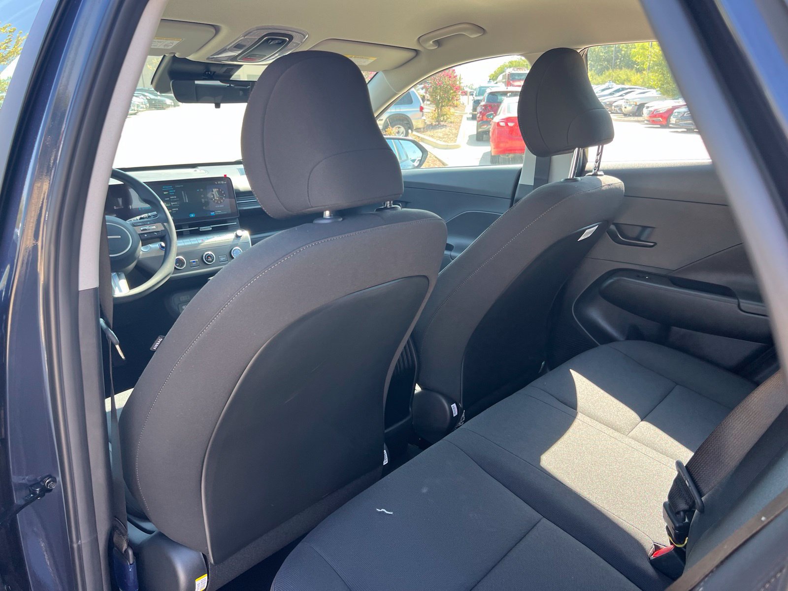 New 2027 Hyundai Kona SE FWD image 15