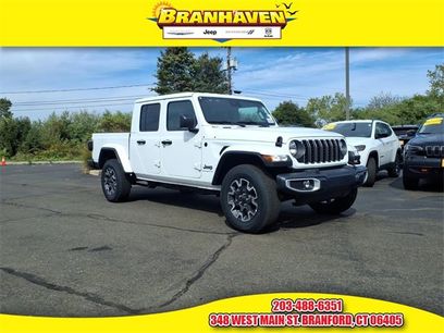 New 2025 Jeep Gladiator Sport
