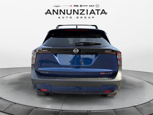 New 2026 Nissan Kicks SR w/ Cold Weather Package image 4