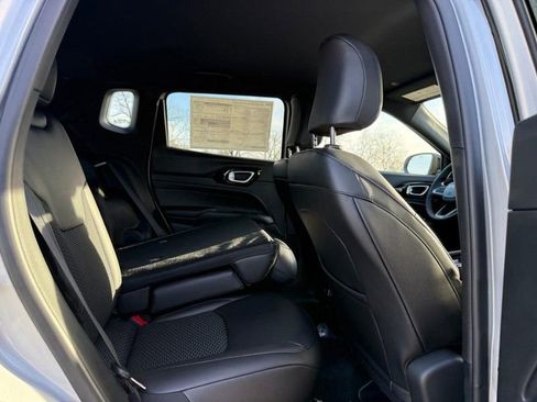 New 2026 Jeep Compass Latitude AWD/4WD image 6