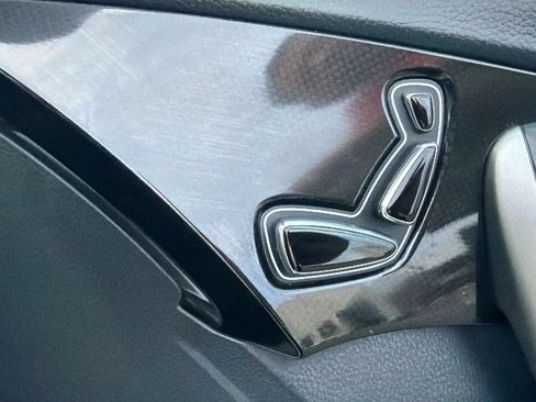 Used 2017 Hyundai Azera FWD image 61