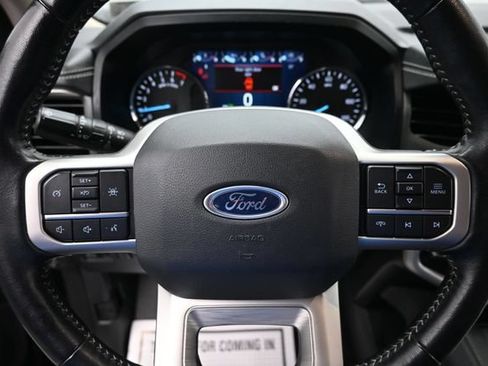 Used 2023 Ford Expedition XLT AWD/4WD image 18