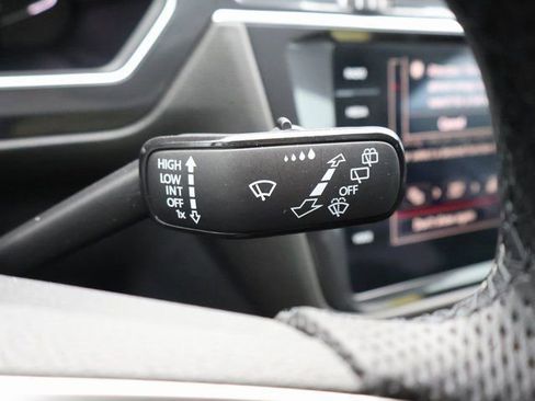 Used 2023 Volkswagen Tiguan SEL R-Line image 37